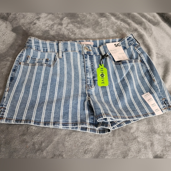 So womens jrs denim Jean shortie shorts striped sz 13 / 31w nwt - Picture 1 of 4